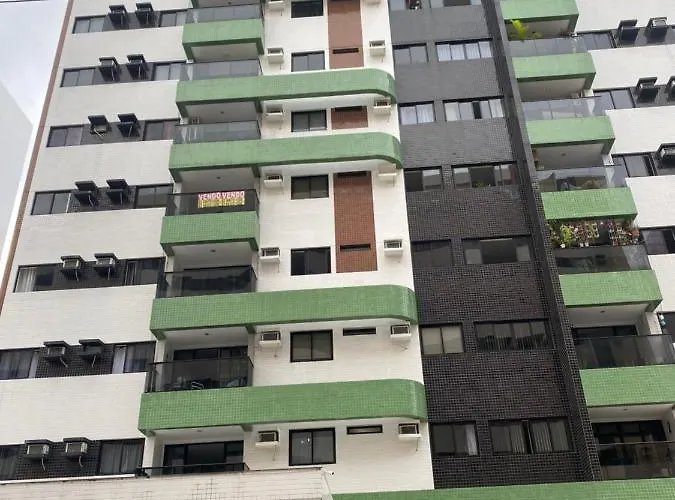 Apartamento dois quartos ponta verde próximo à orla de Maceió