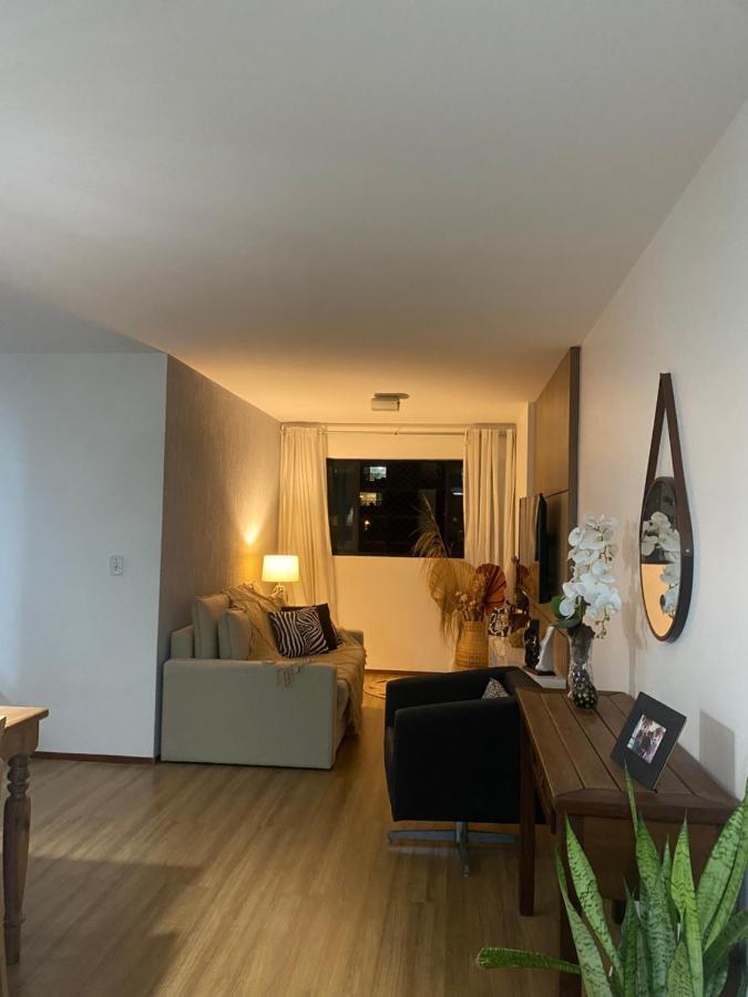 Dois Quartos Ponta Próximo à Orla De Apartamento